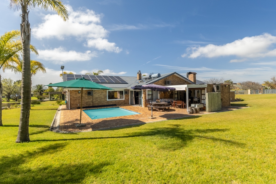 3 Bedroom Property for Sale in Vierlanden Western Cape